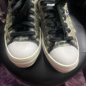 Monochrome High-Top Sneakers Reps